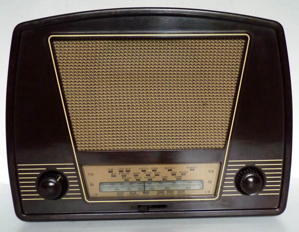 Radio Rentals 66